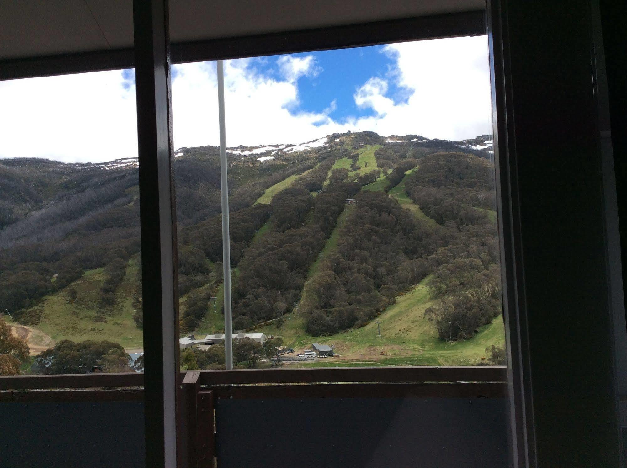 Winterhaus Lodge Thredbo Village Exterior photo