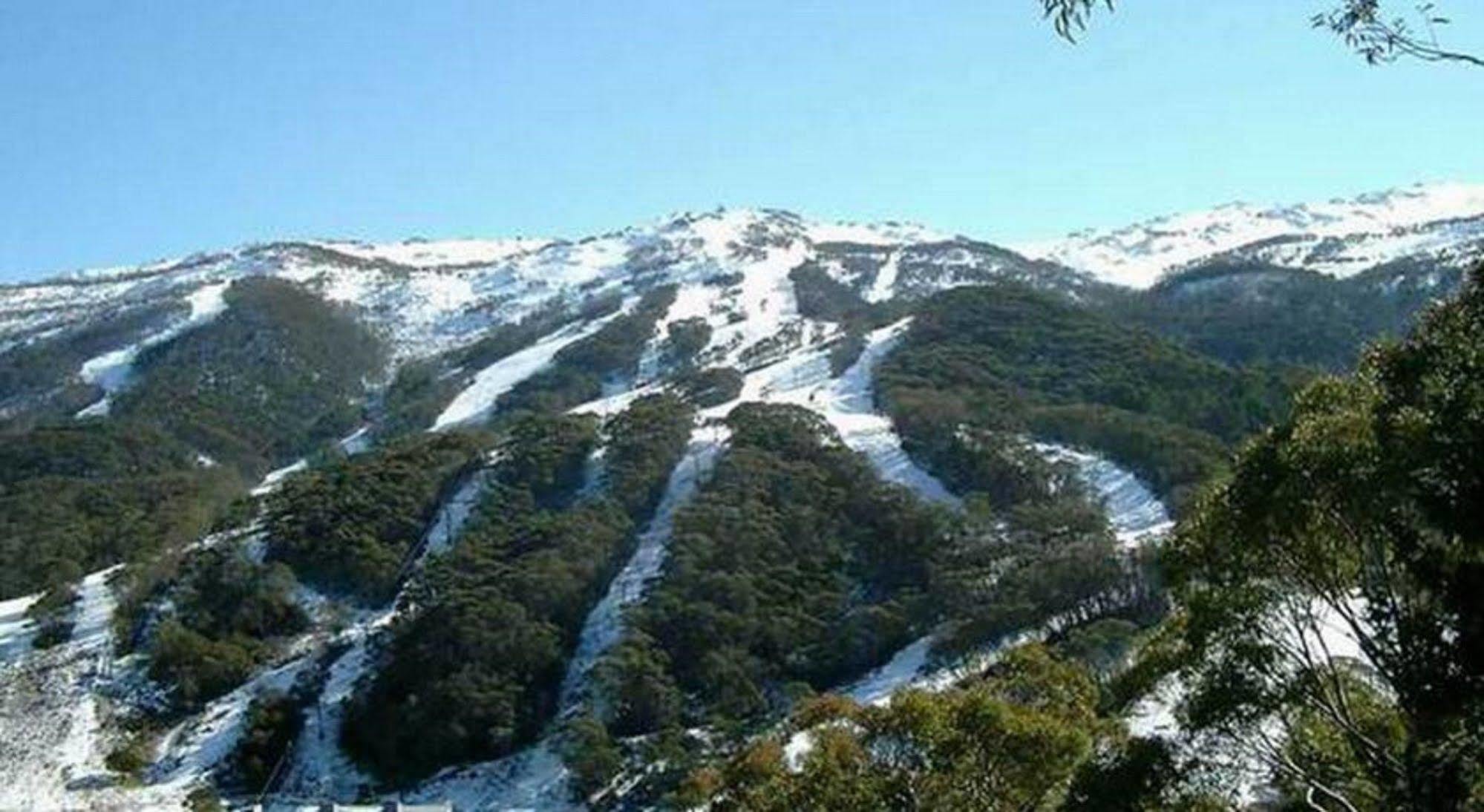 Winterhaus Lodge Thredbo Village Exterior photo
